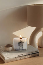 Görseli Galeri görüntüleyiciye yükleyin, Kova Aromaterapi  Mum (12 Burç Koleksiyonu'nun Bir Parçası)
