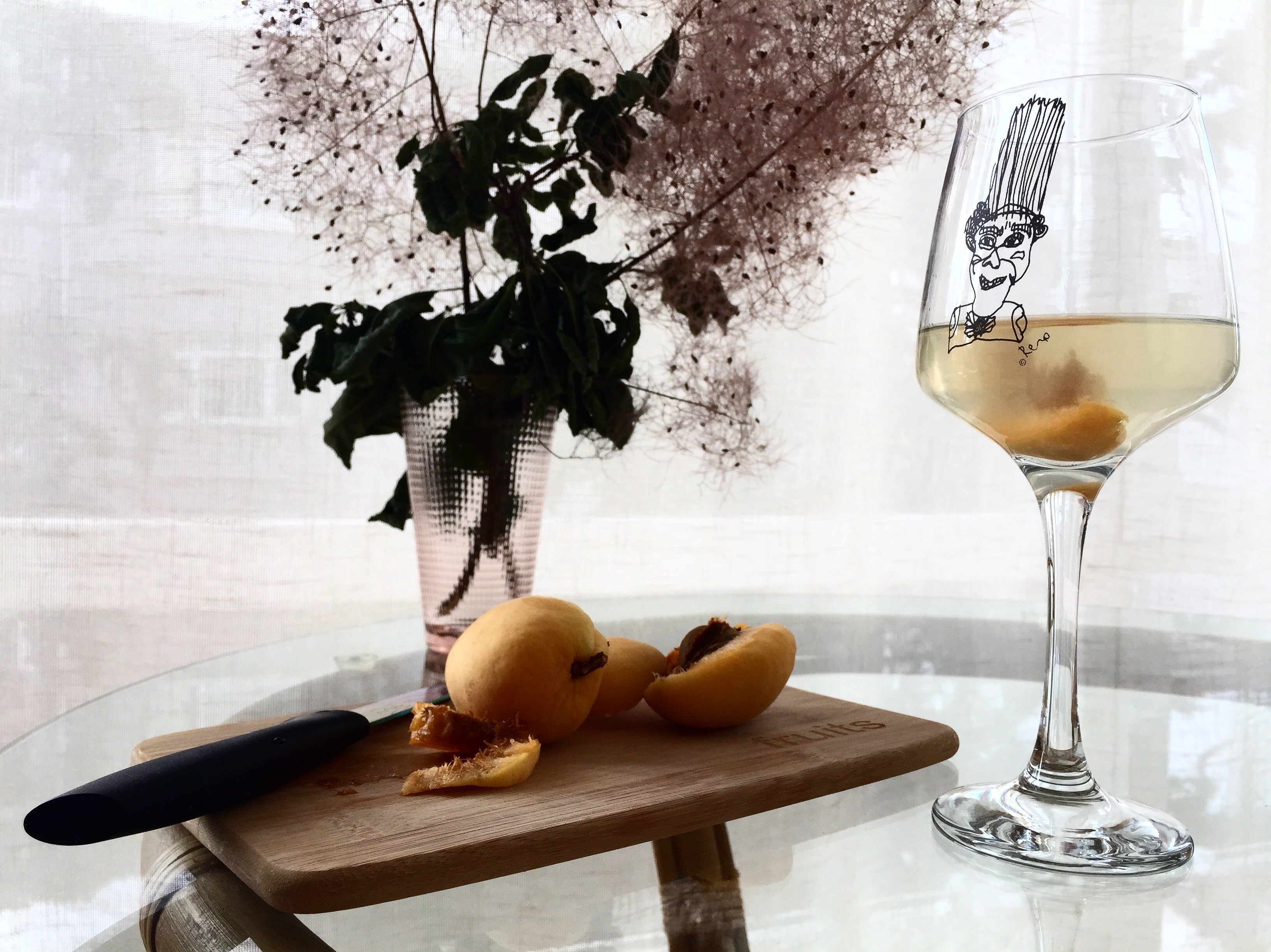 Long Haired Wine Glass - Designremo