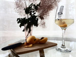 Görseli Galeri görüntüleyiciye yükleyin, Long Haired Wine Glass - Designremo

